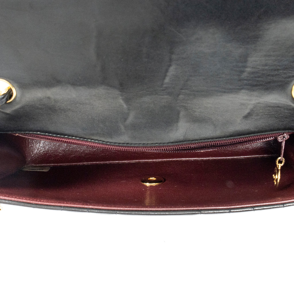 Shoulder Bag Vertical Stitch Single Flap 26 Black Quilted Vertical Lambskin Leather