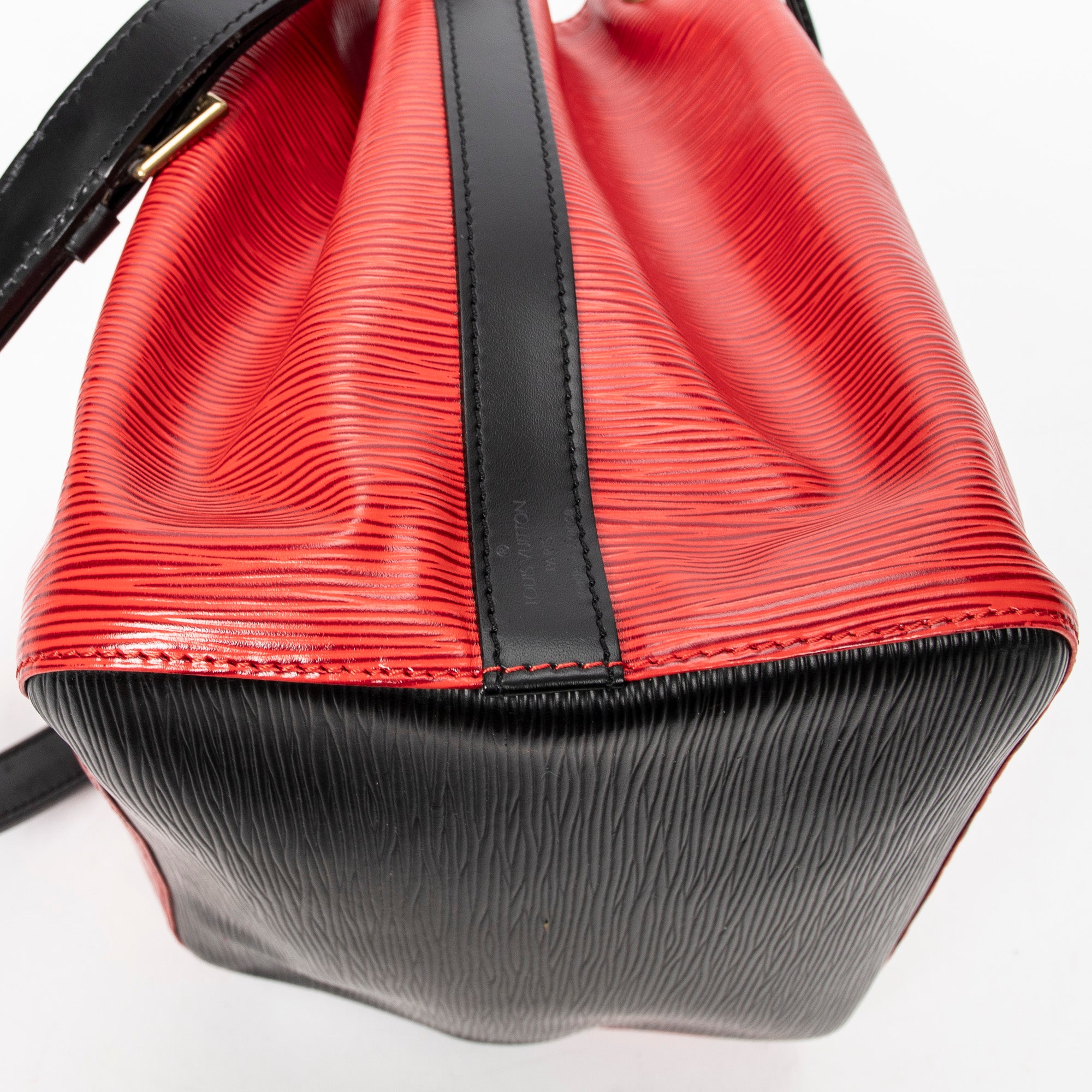 Shoulder Bag Noe Bicolor PM Red Epi