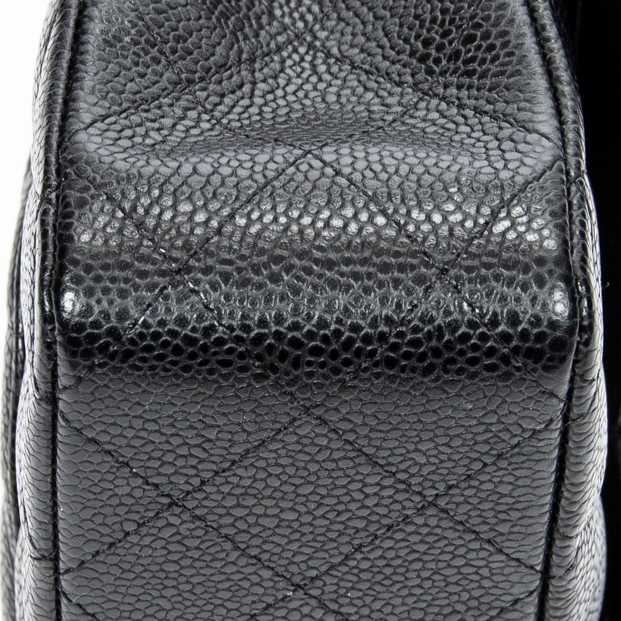 Shoulder Bag Classic Double Flap 26 Black Quilted Caviar Leather