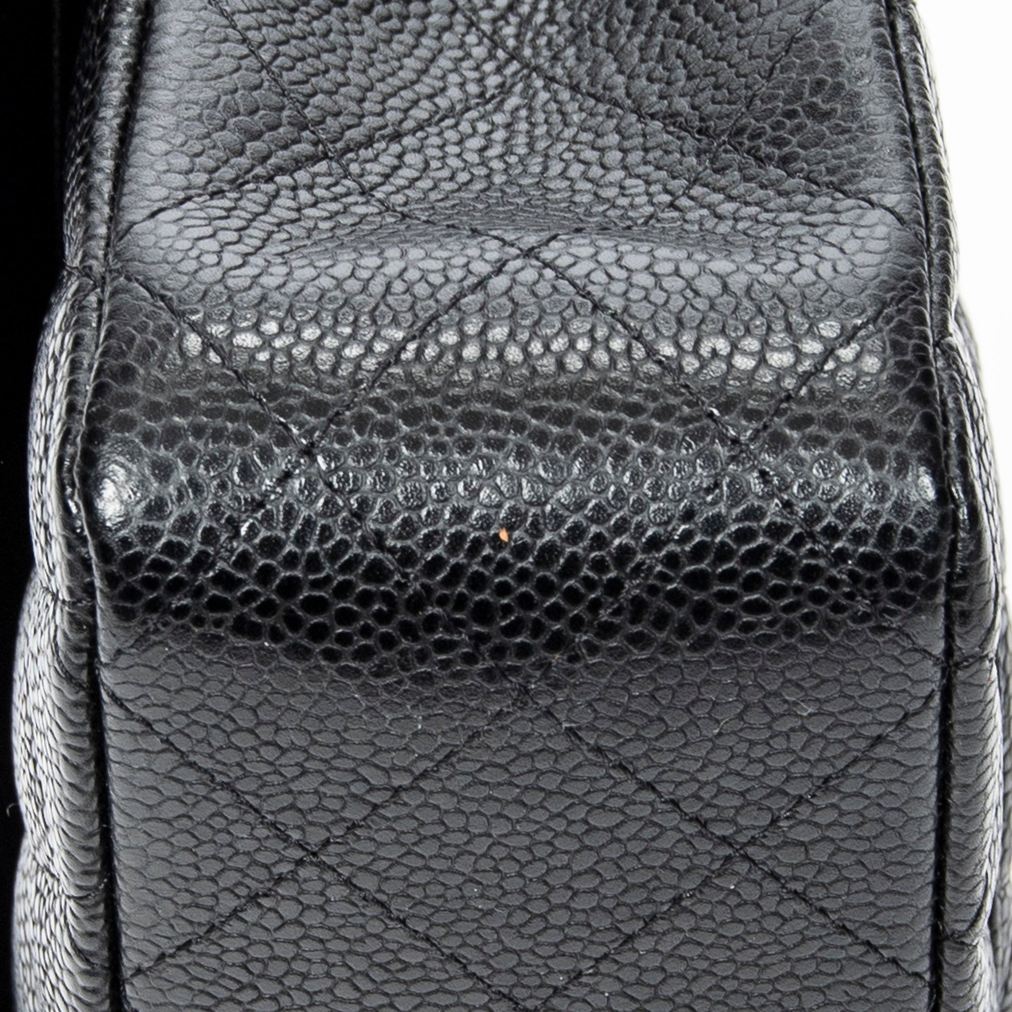 Shoulder Bag Classic Double Flap 26 Black Quilted Caviar Leather