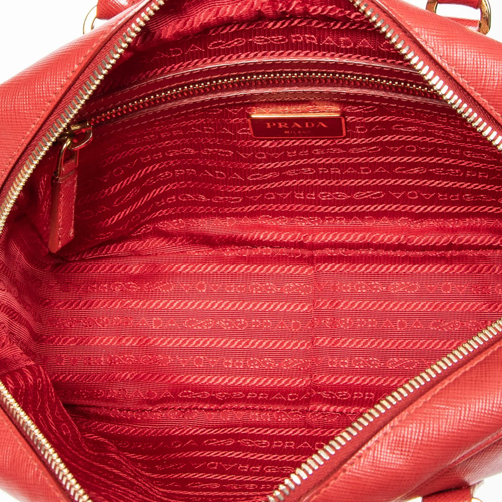 Bolso de mano pequeño con asa superior de piel saffiano roja