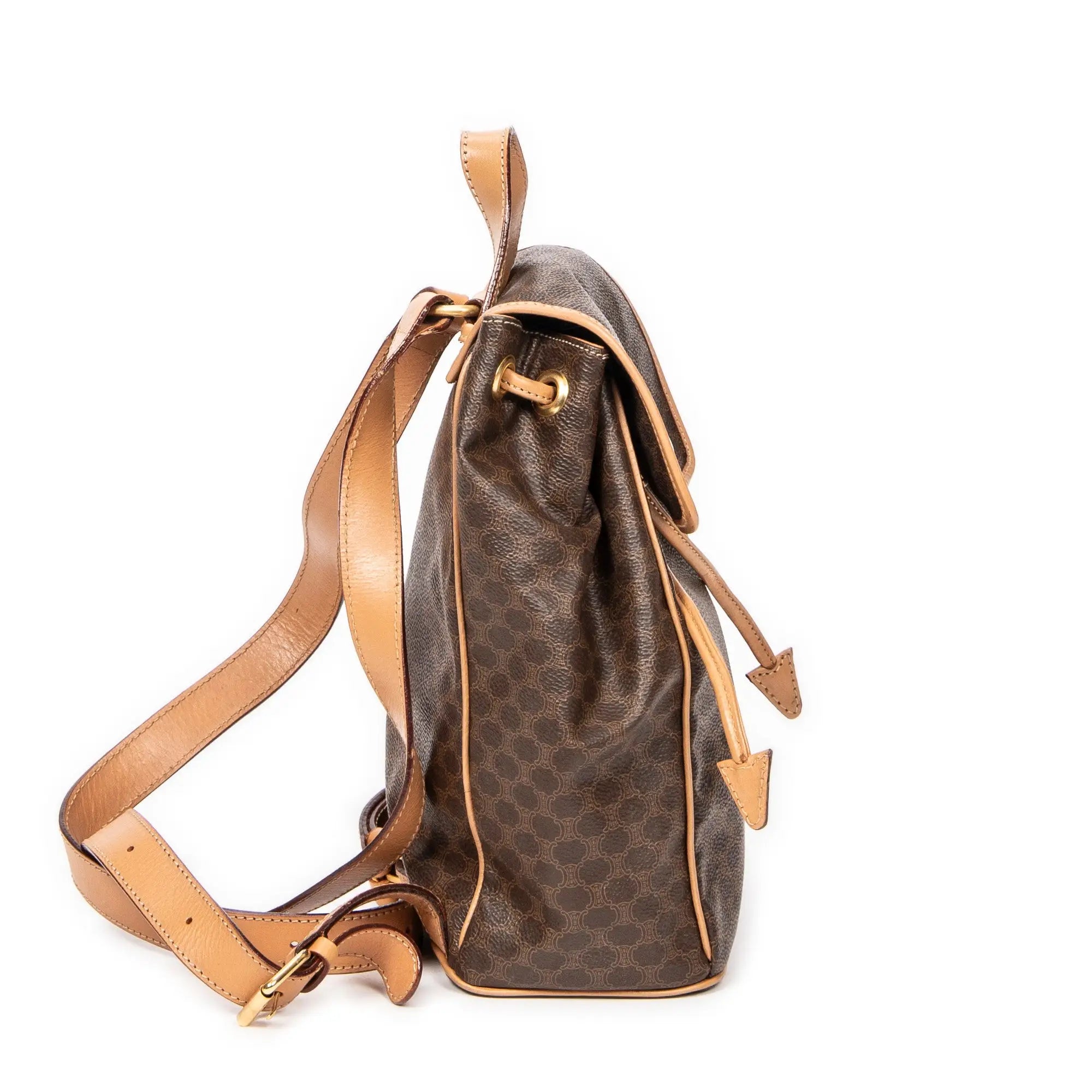 Mochila pequeña con solapa y cordón, lona revestida Macadam beige