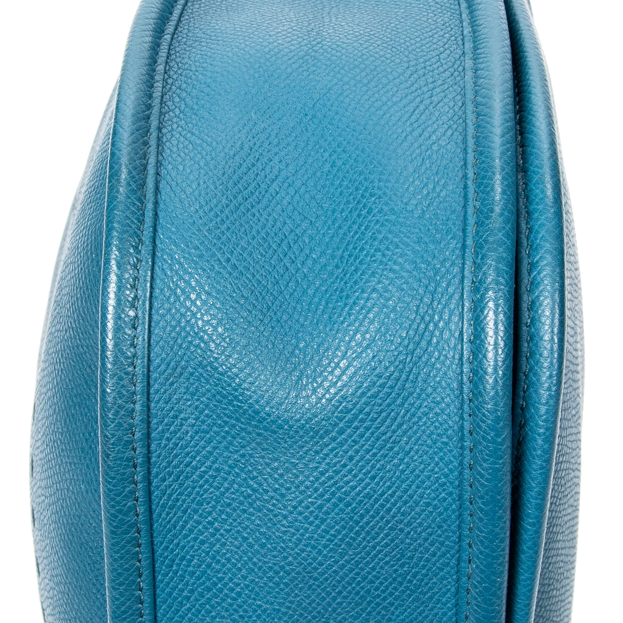 Shoulder Bag Evelyne III PM Bleu Colvert Epsom Leather