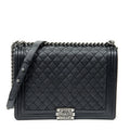Bolso de Hombro Grande Niño Piel de Becerro Acolchada Negra