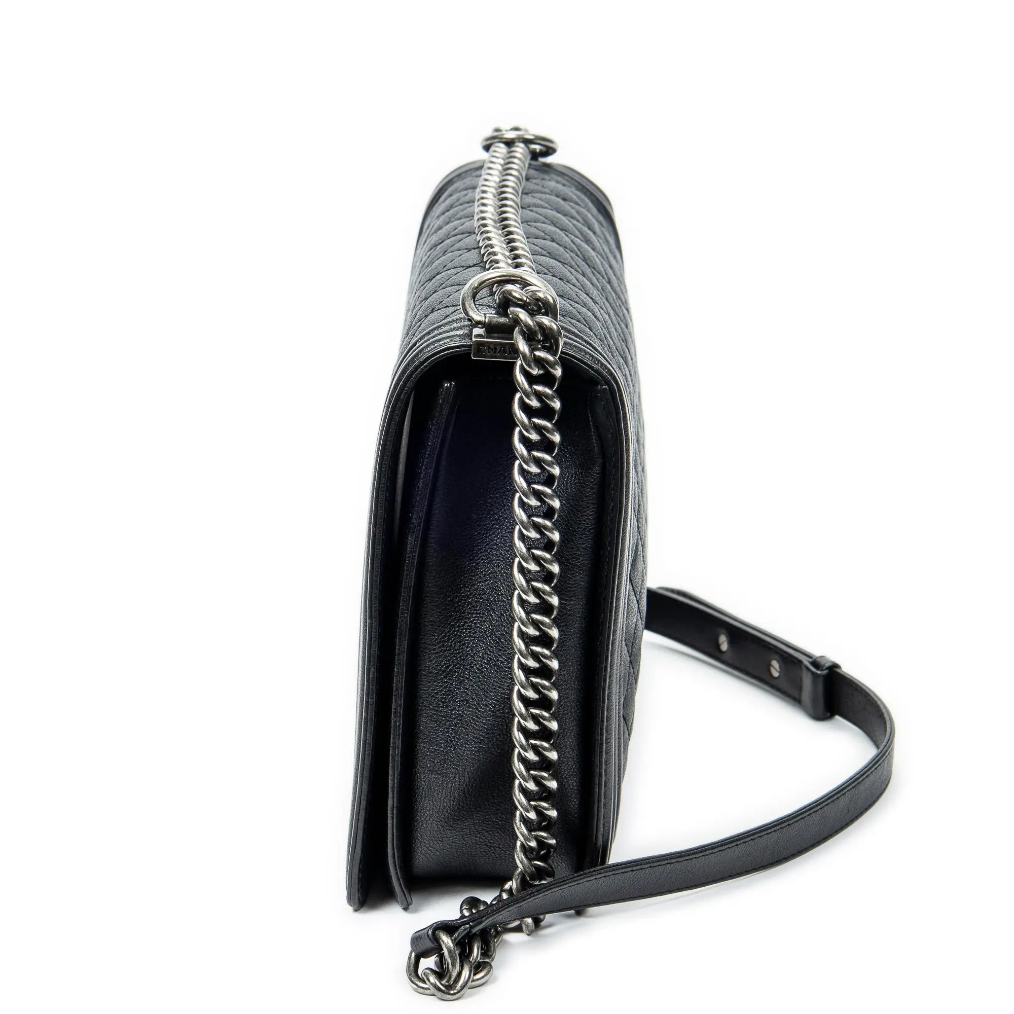 Bolso de Hombro Grande Niño Piel de Becerro Acolchada Negra