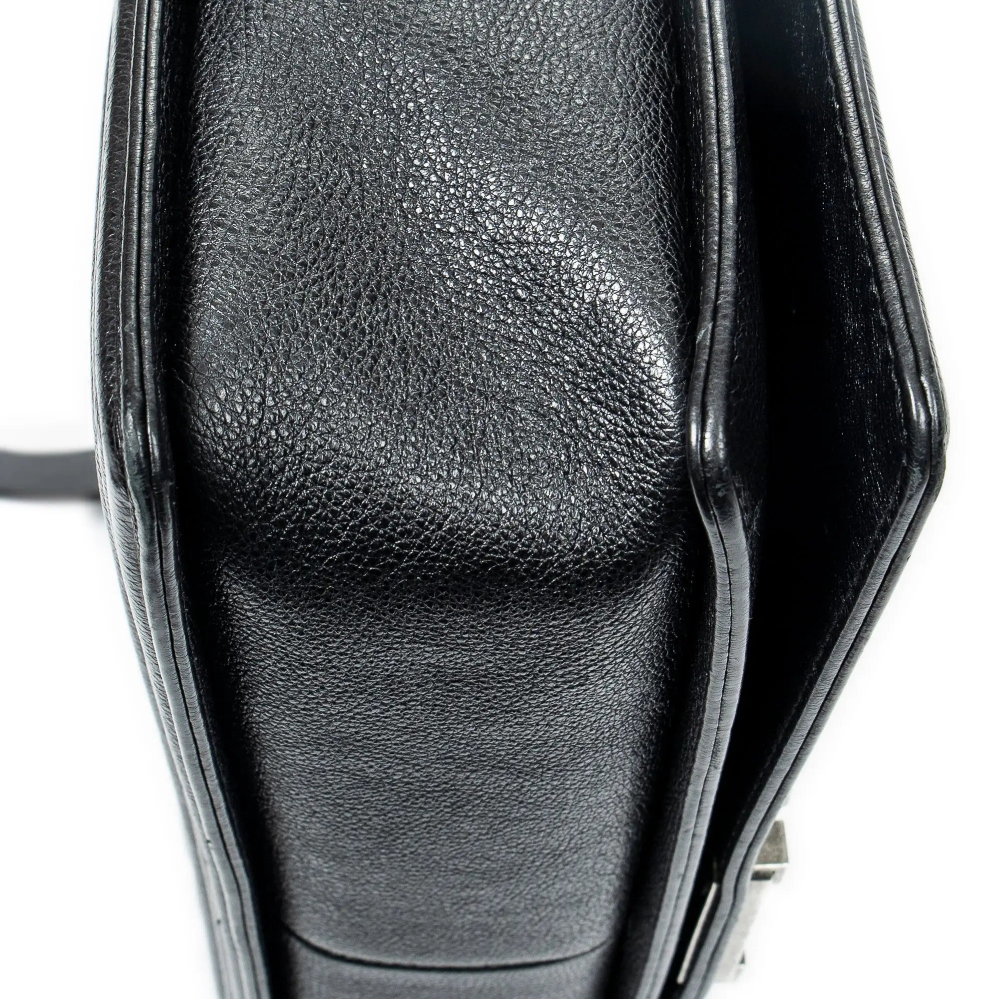 Bolso de Hombro Grande Niño Piel de Becerro Acolchada Negra
