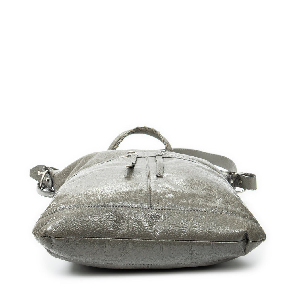 Shoulder bag Large Classic Square Carryall Grey Distressed Calfskin Leather