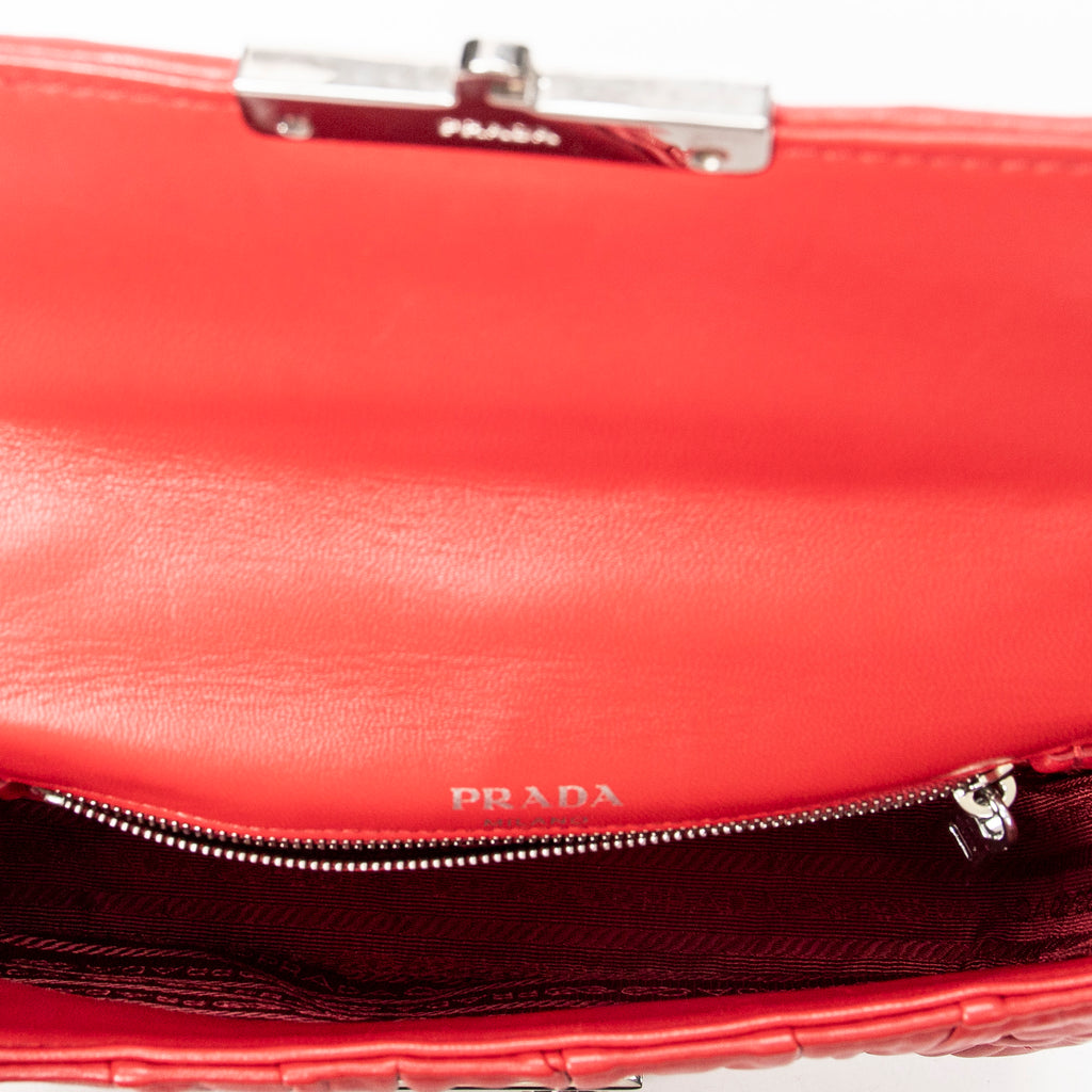 Shoulder bag Small Sound Chain Flap Red Nappa Gaufre Leather