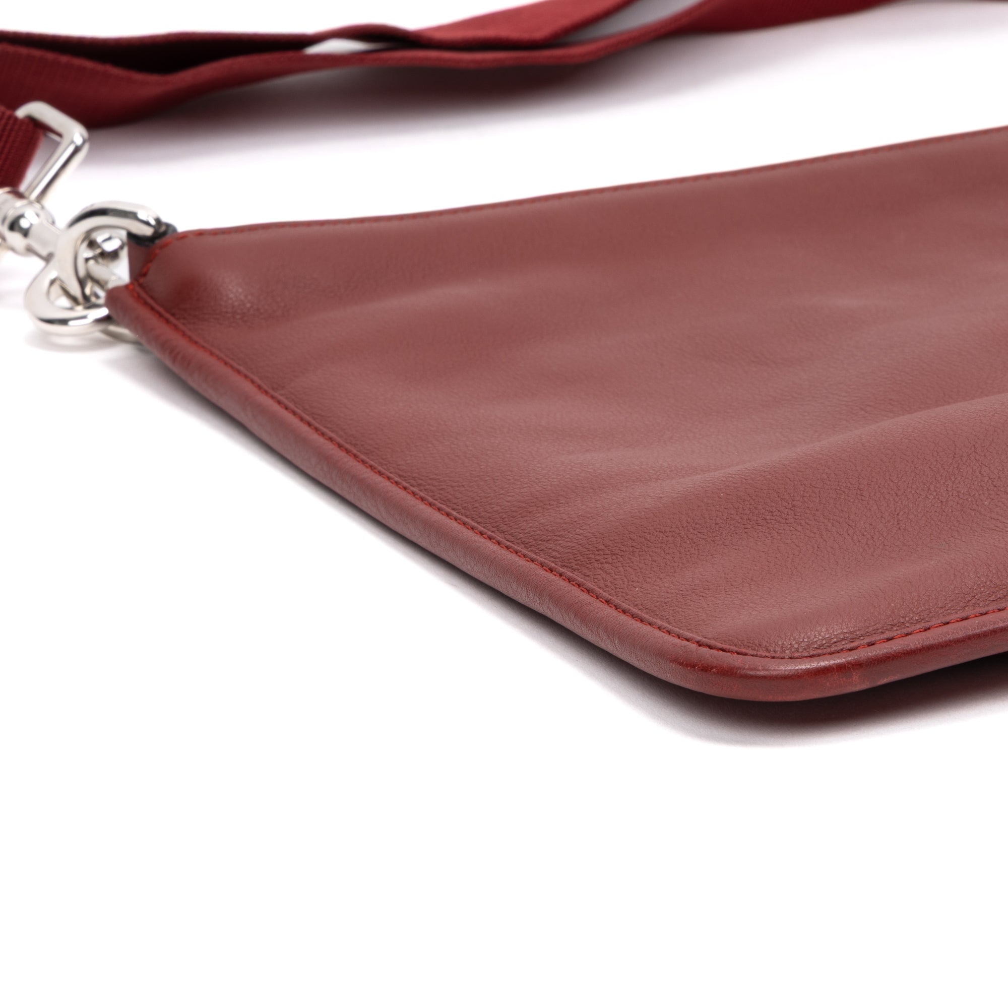 Shoulder bag Anagram Crossbody Maroon Grained Calfskin Leather