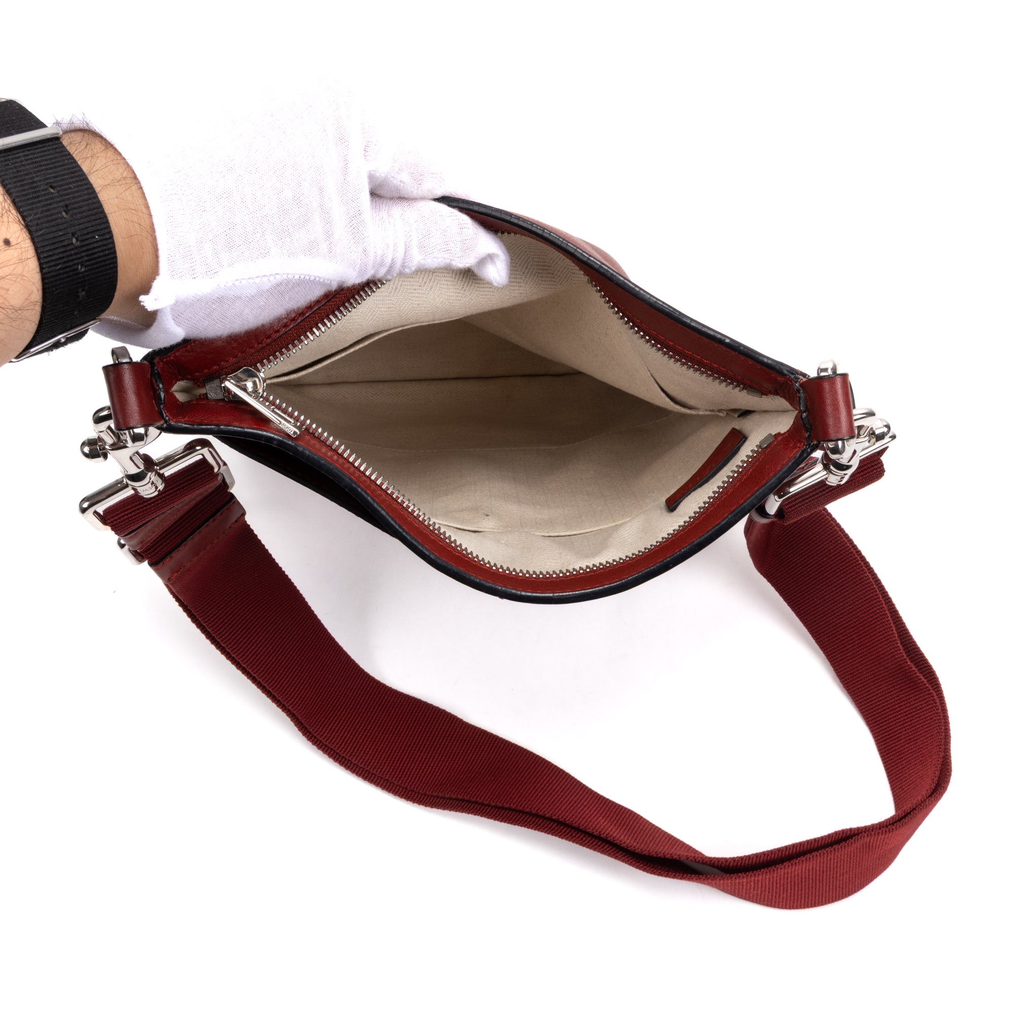 Shoulder bag Anagram Crossbody Maroon Grained Calfskin Leather