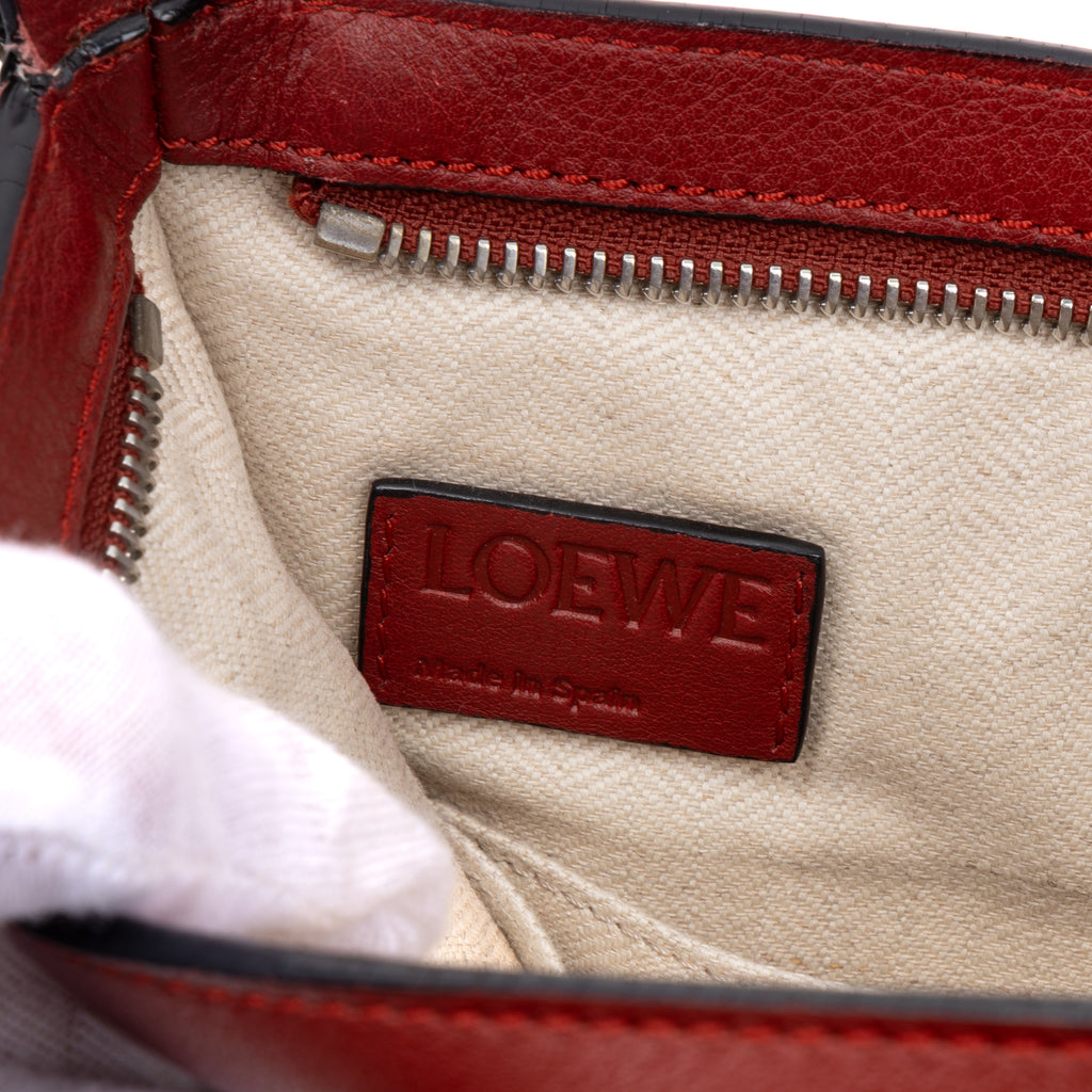 Shoulder bag Anagram Crossbody Maroon Grained Calfskin Leather