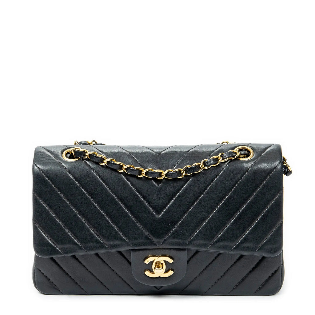 Shoulder bag Classic Double Flap 26 Black Chevron Quilted Calfskin Leather