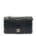 Shoulder bag Classic Double Flap 26 Black Chevron Quilted Calfskin Leather