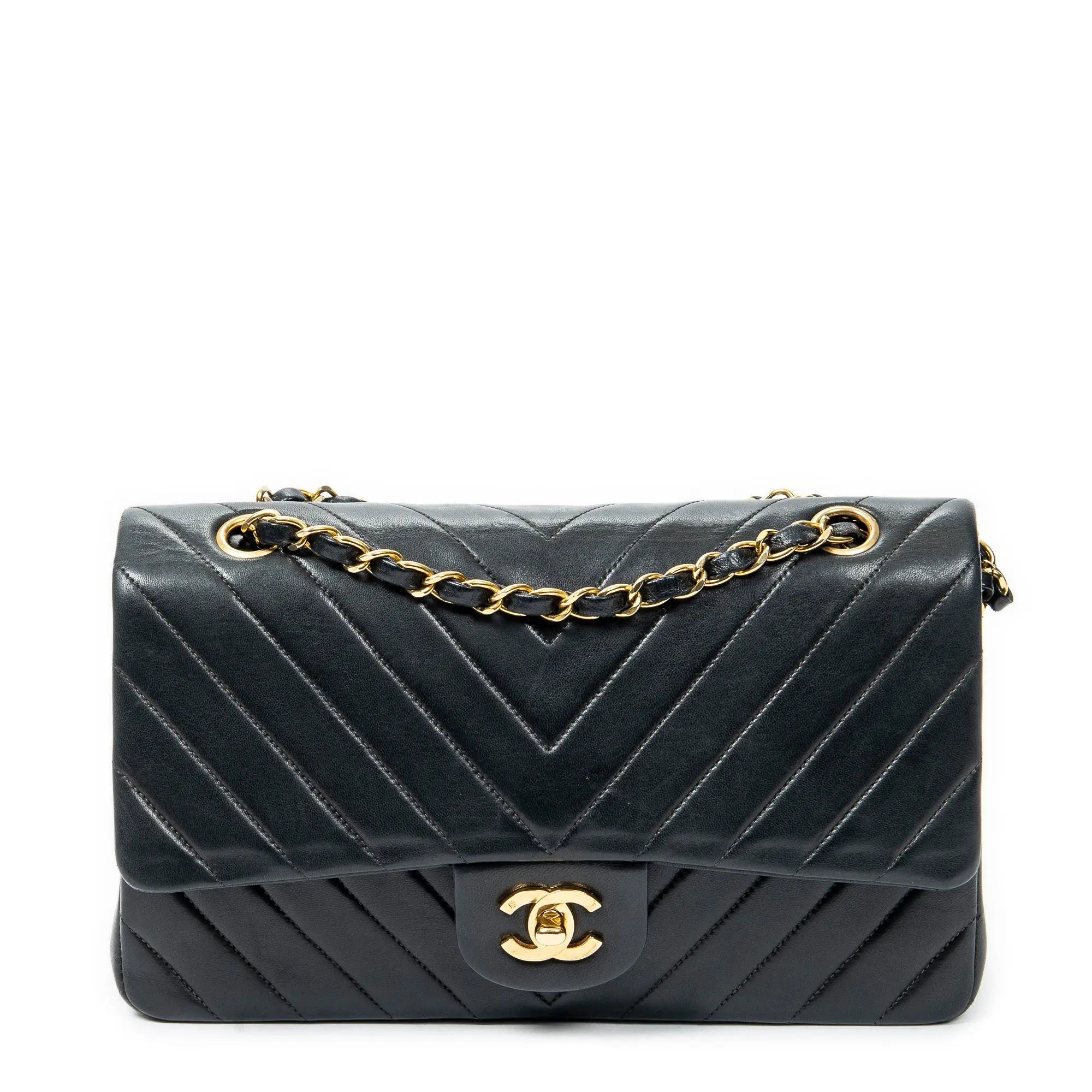 Shoulder bag Classic Double Flap 26 Black Chevron Quilted Calfskin Leather