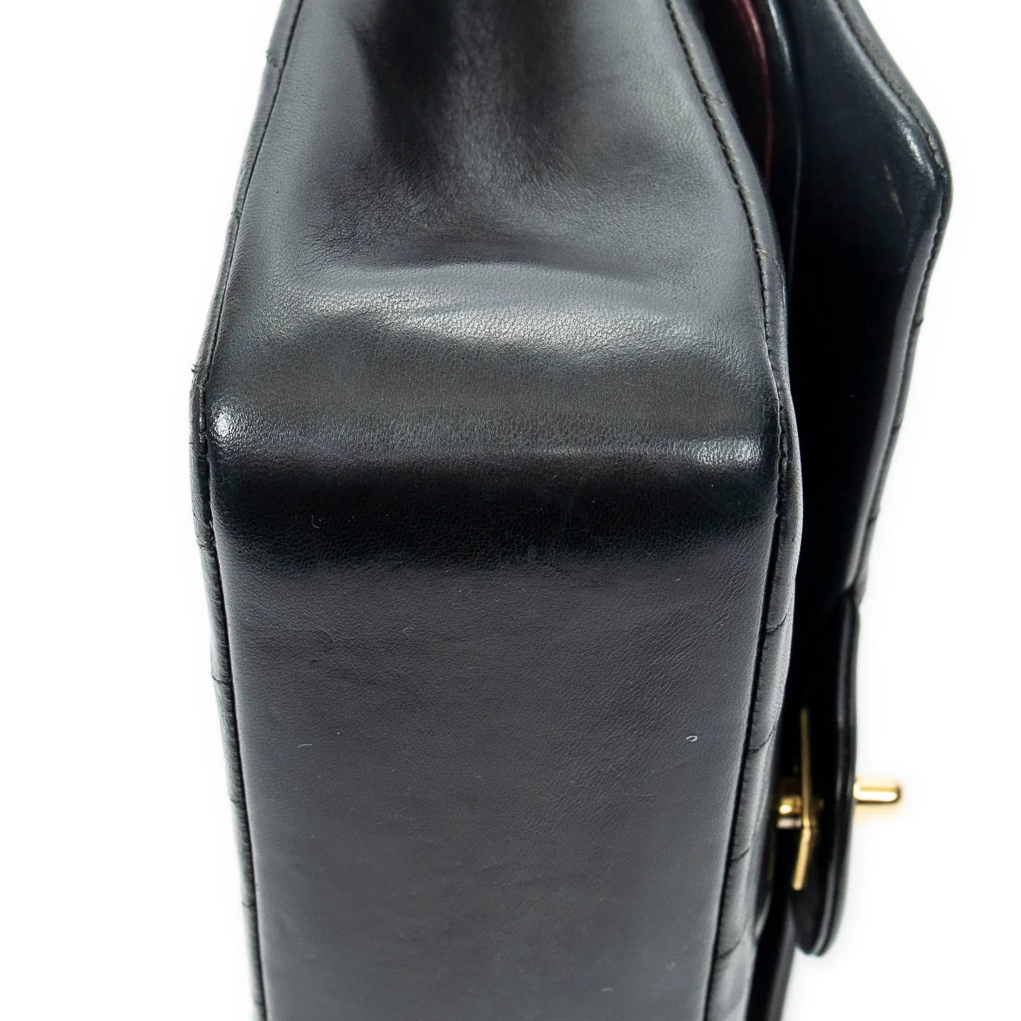 Shoulder bag Classic Double Flap 26 Black Chevron Quilted Calfskin Leather
