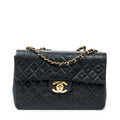 Shoulder bag Maxi Jumbo XL Flap Black Quilted Lambskin Leather