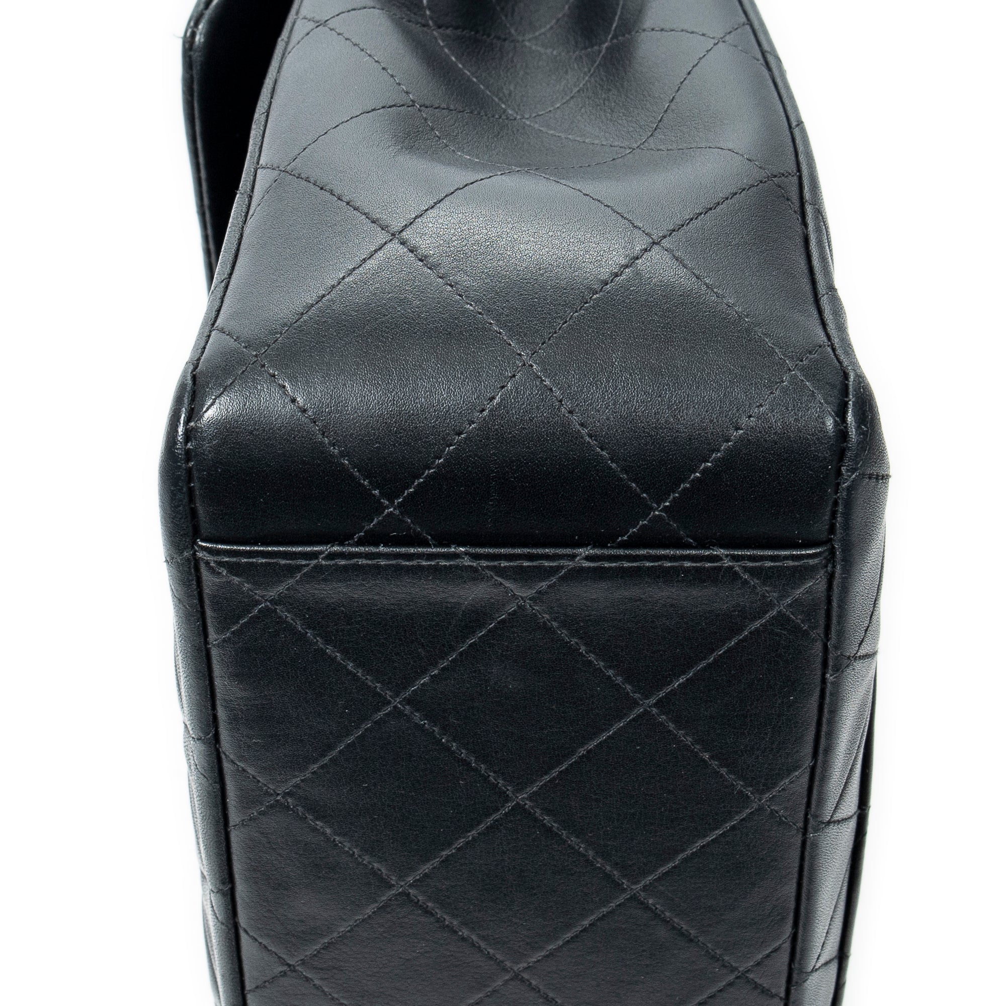 Shoulder bag Maxi Jumbo XL Flap Black Quilted Lambskin Leather