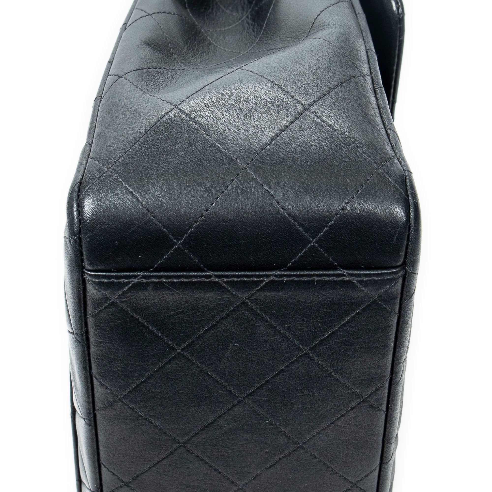 Shoulder bag Maxi Jumbo XL Flap Black Quilted Lambskin Leather