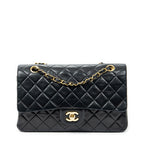 Shoulder bag Classic Double Flap 26 Black Quilted Lambskin Leather