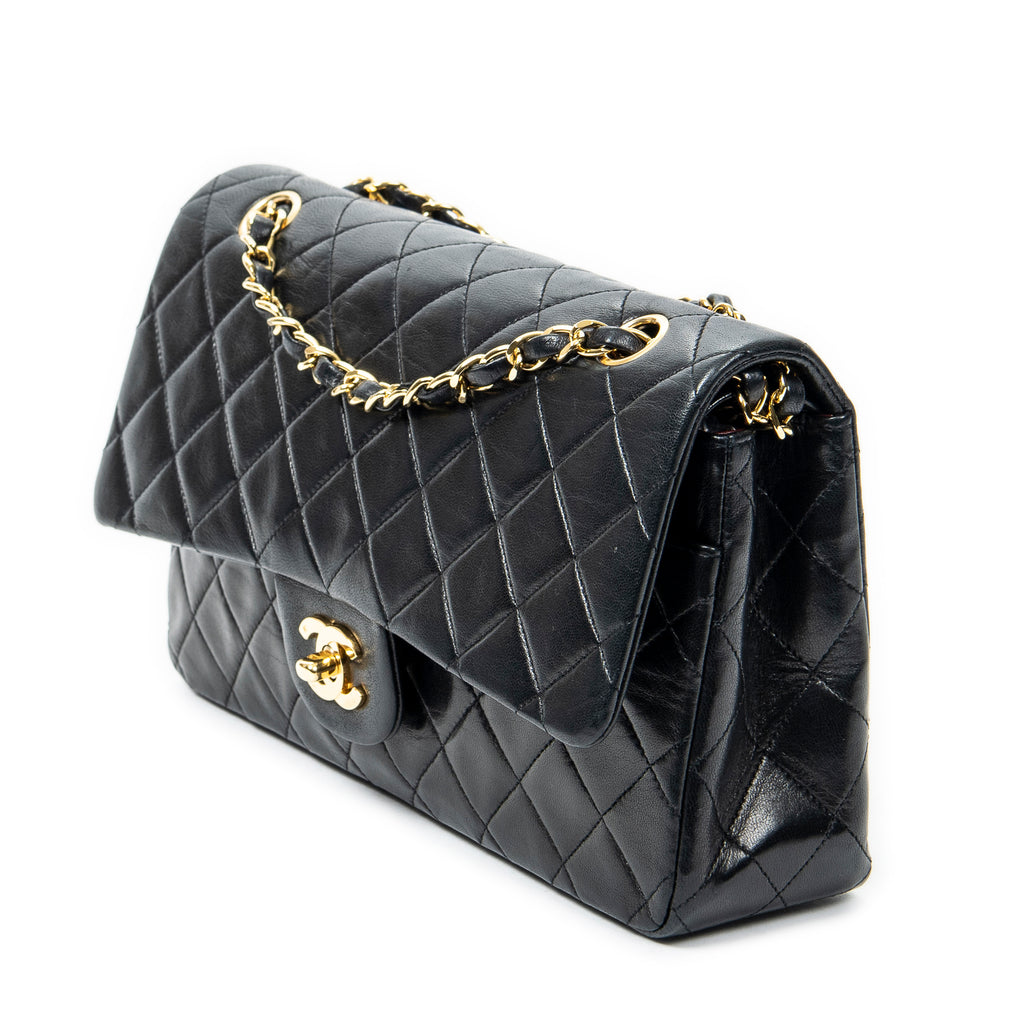 Shoulder bag Classic Double Flap 26 Black Quilted Lambskin Leather