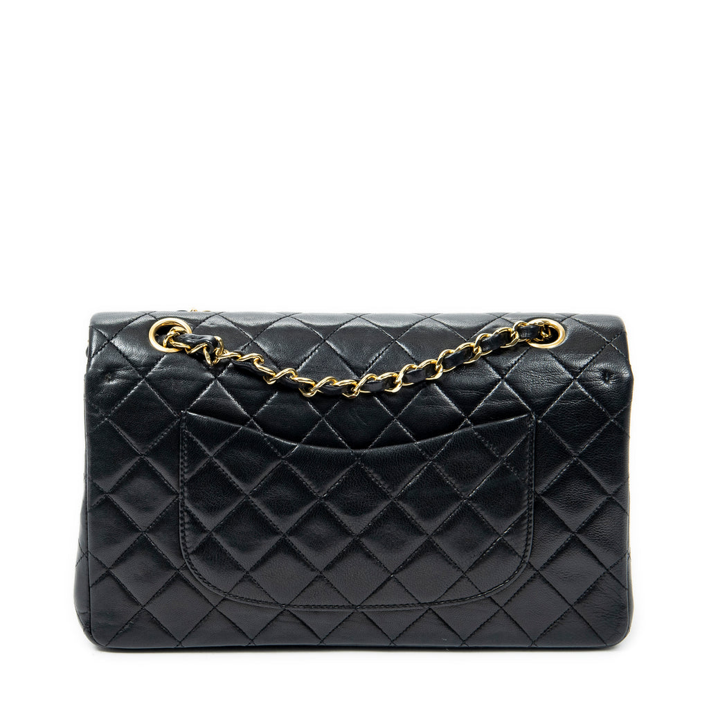 Shoulder bag Classic Double Flap 26 Black Quilted Lambskin Leather
