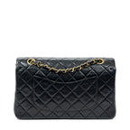 Shoulder bag Classic Double Flap 26 Black Quilted Lambskin Leather