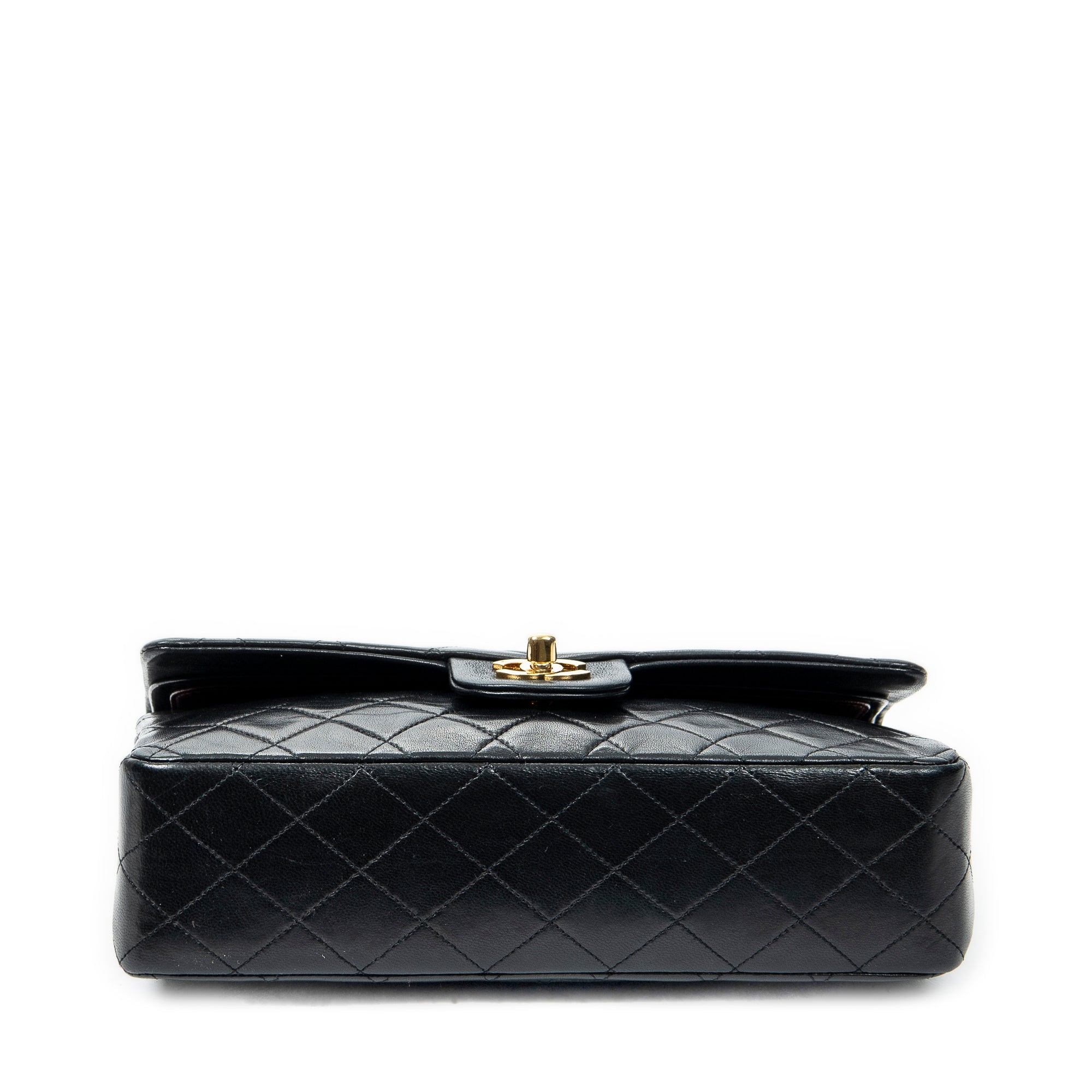 Shoulder bag Classic Double Flap 26 Black Quilted Lambskin Leather
