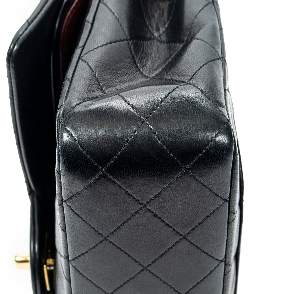 Shoulder bag Classic Double Flap 26 Black Quilted Lambskin Leather