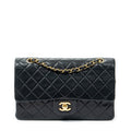 Shoulder bag Classic Double Flap 26 Black Quilted Lambskin Leather