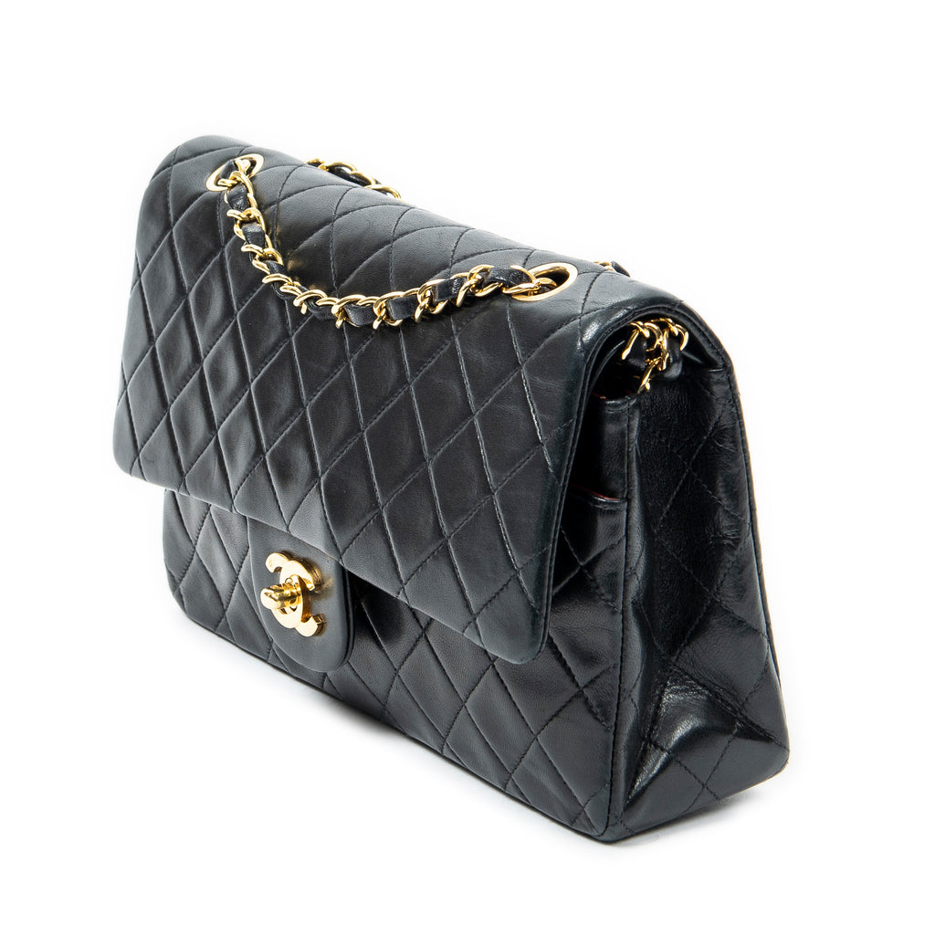 Shoulder bag Classic Double Flap 26 Black Quilted Lambskin Leather