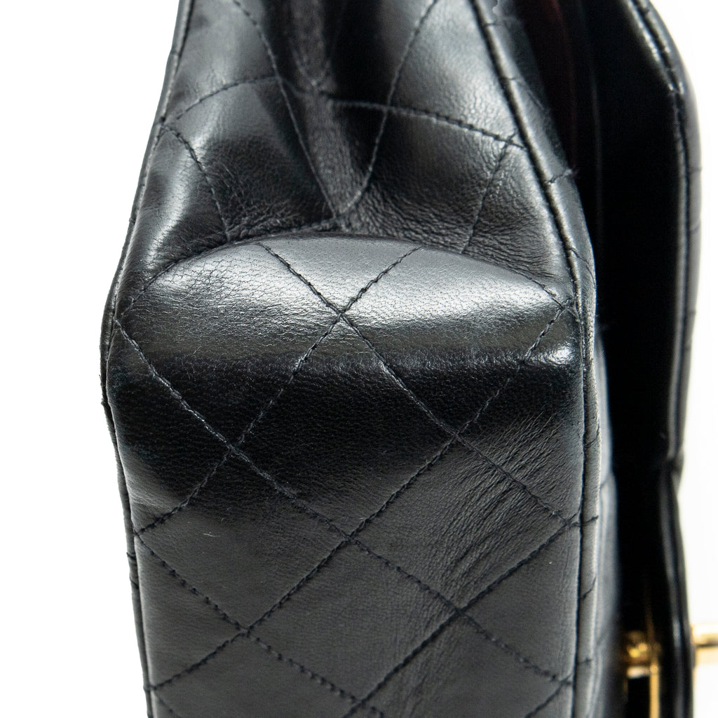 Shoulder bag Classic Double Flap 26 Black Quilted Lambskin Leather