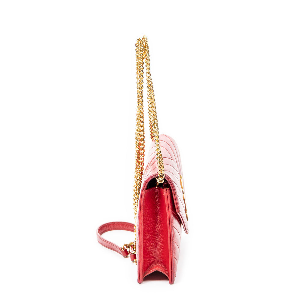 Shoulder bag Envelope Wallet On Chain Red Quilted Grain de Poudre Leather