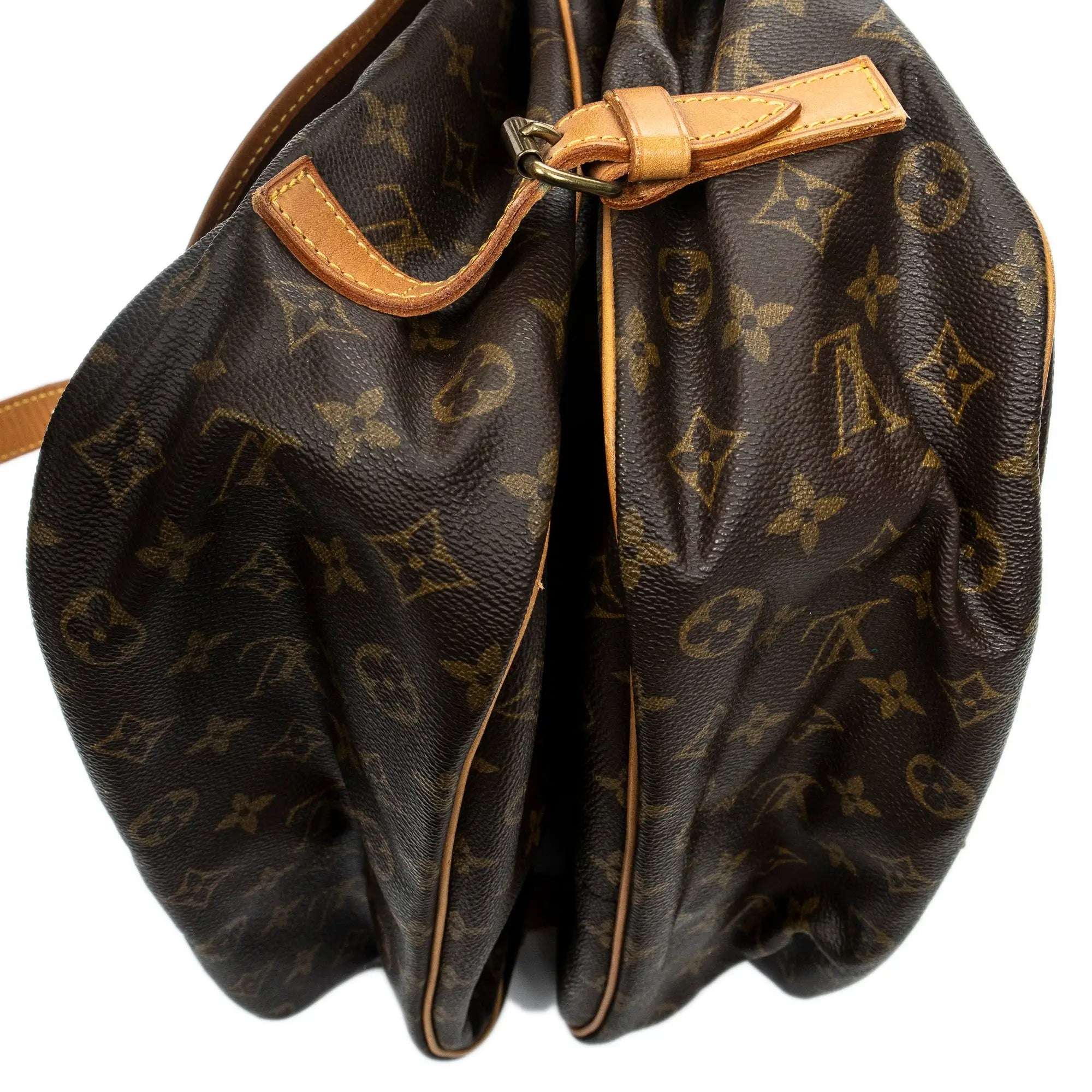 Bolso de hombro Saumur GM Lona Monogram Marrón