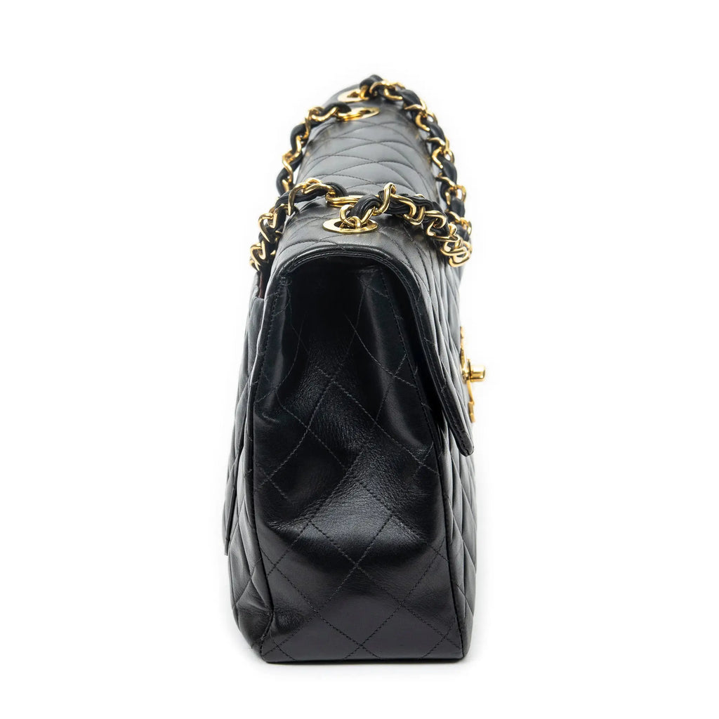 Chanel - Maxi Jumbo XL à rabat - Noir