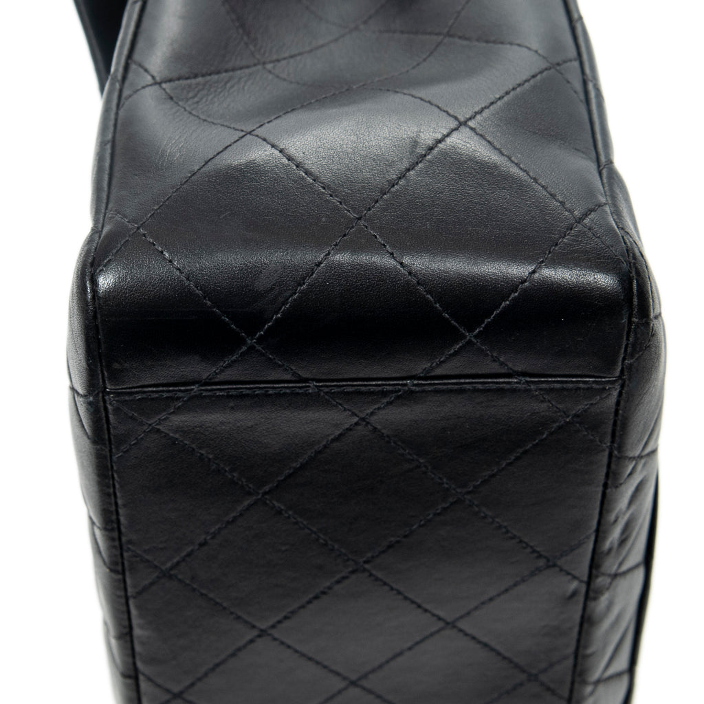 Shoulder Bag Maxi Jumbo XL Flap Black Quilted Lambskin Leather