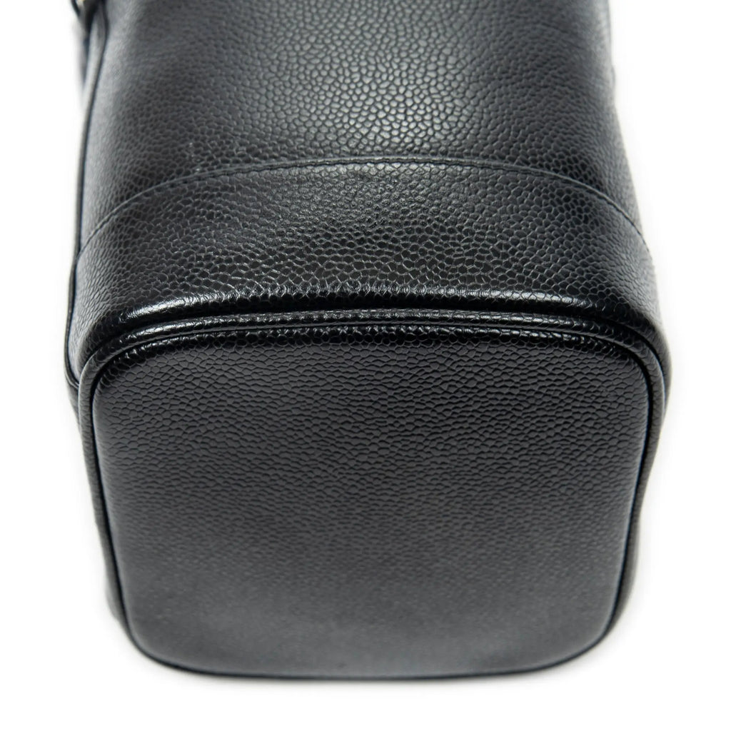 Bolso de mano CC Tall Vanity Case Piel de caviar negra