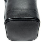Bolso de mano CC Tall Vanity Case Piel de caviar negra