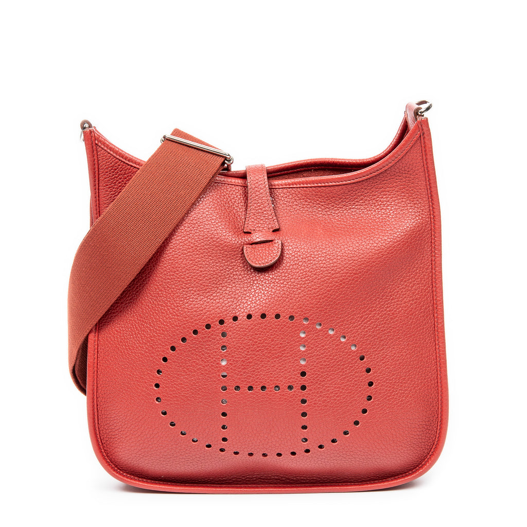 Shoulder Bag Evelyne III PM Rouge Clemence Leather