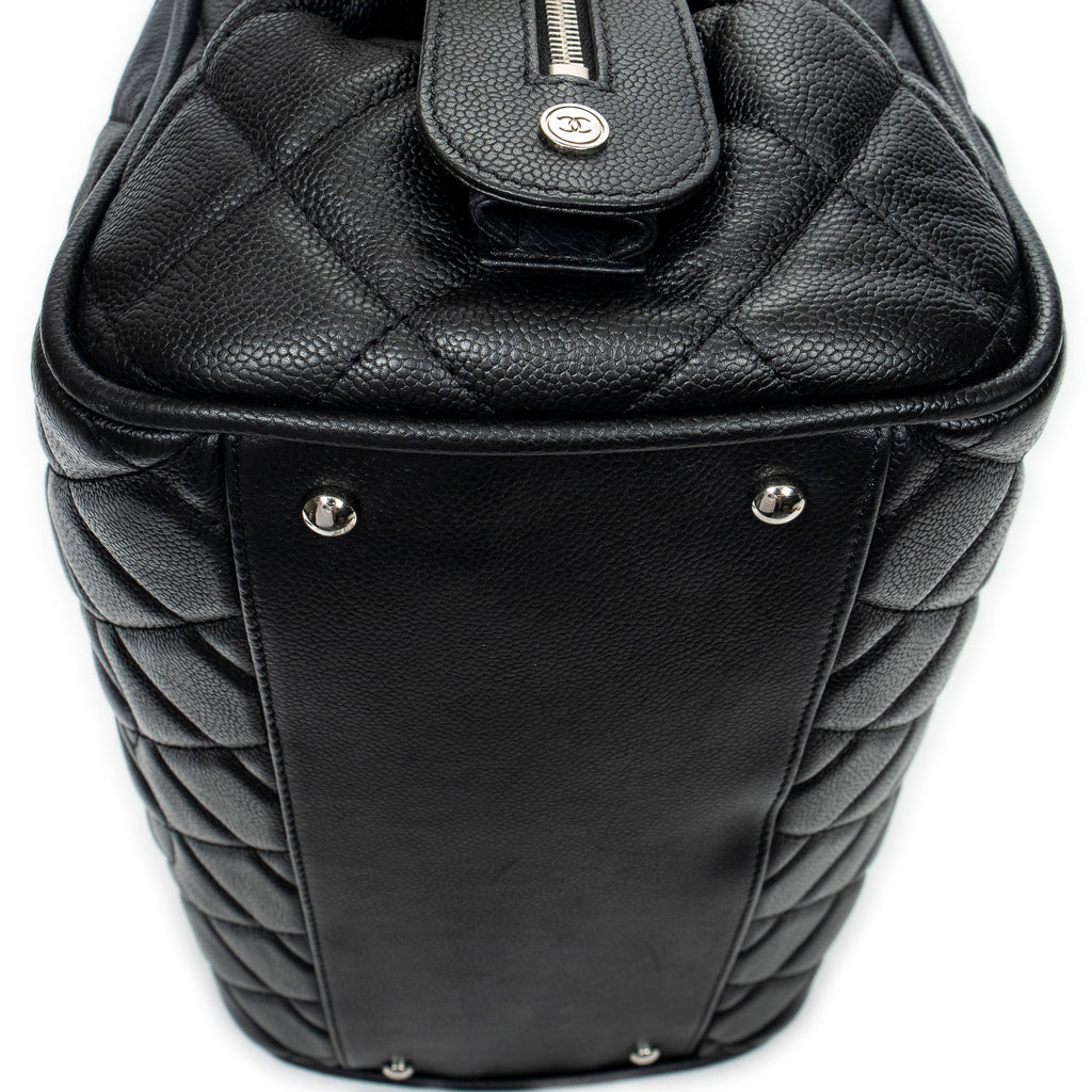 Shoulder Bag Timeless Boston Black Quilted Caviar Leather