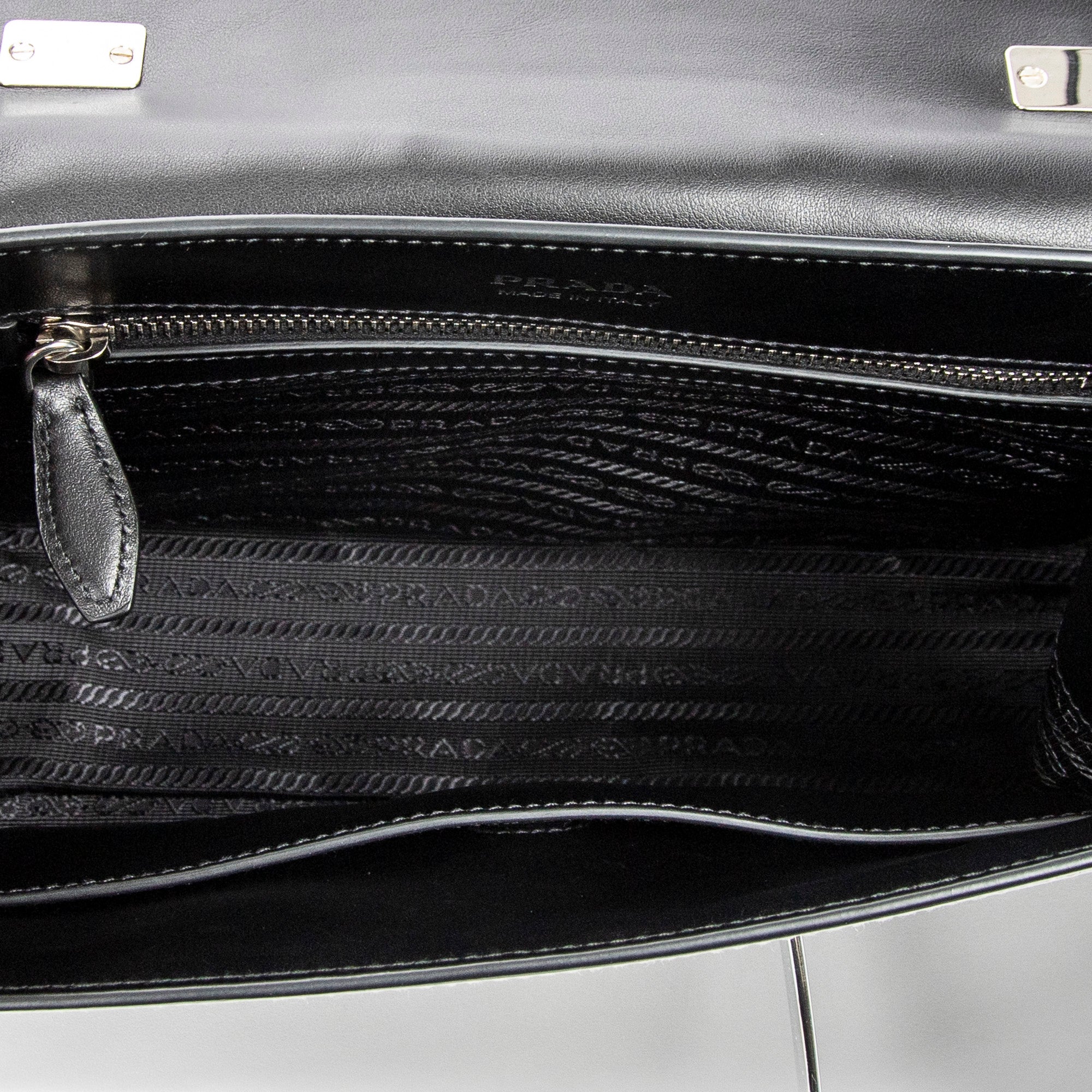 Shoulder Bag City Top Handle Bag Grey Calfskin Leather