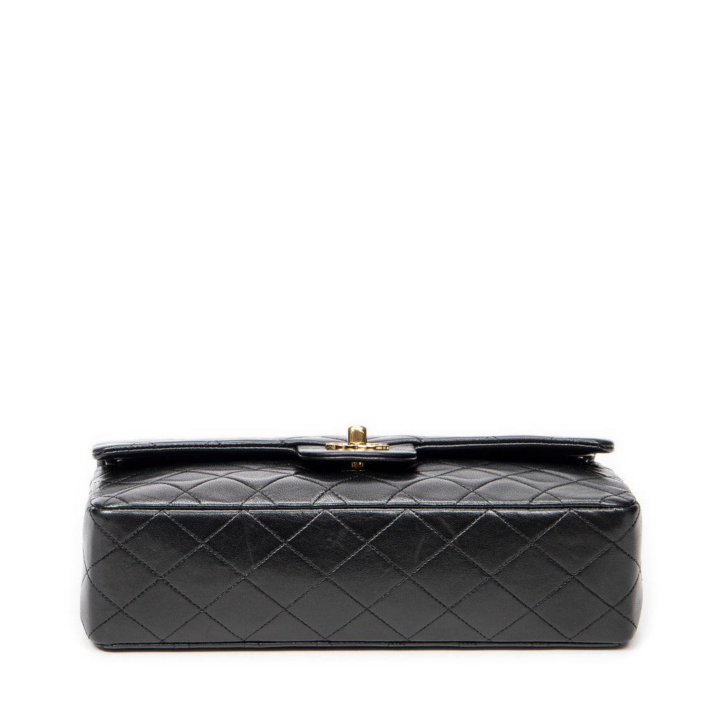 Shoulder Bag Classic Double Flap 26 Black Quilted Lambskin Leather