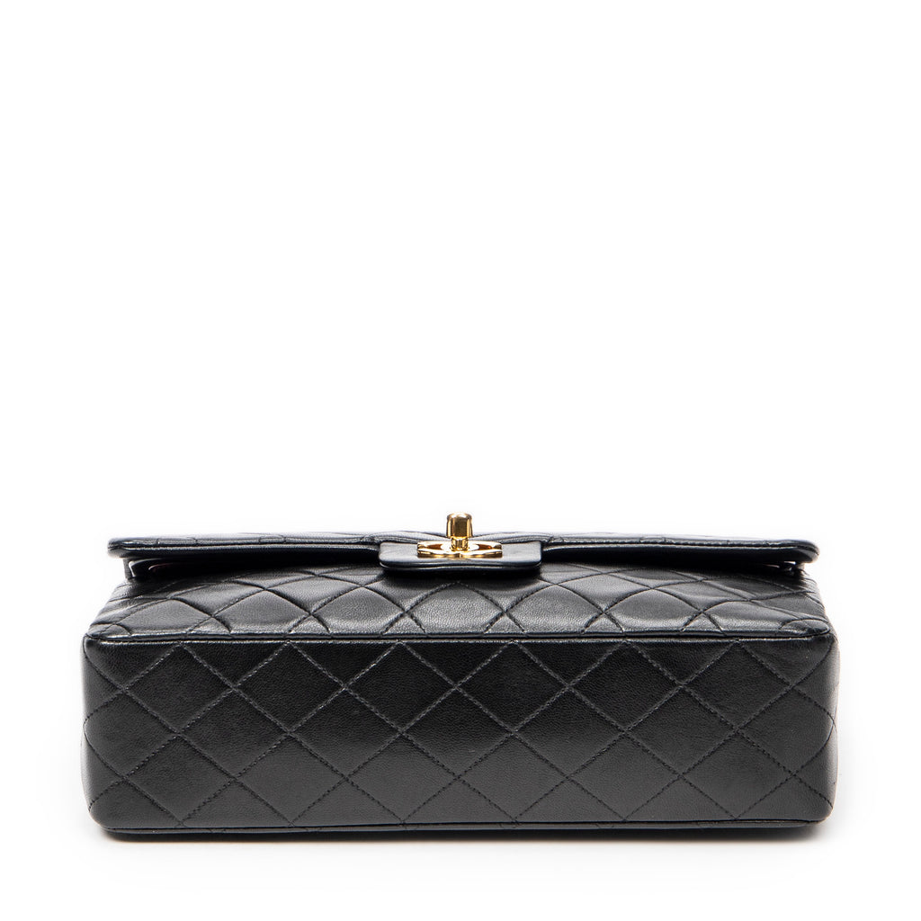 Shoulder Bag Classic Double Flap 26 Black Quilted Lambskin Leather