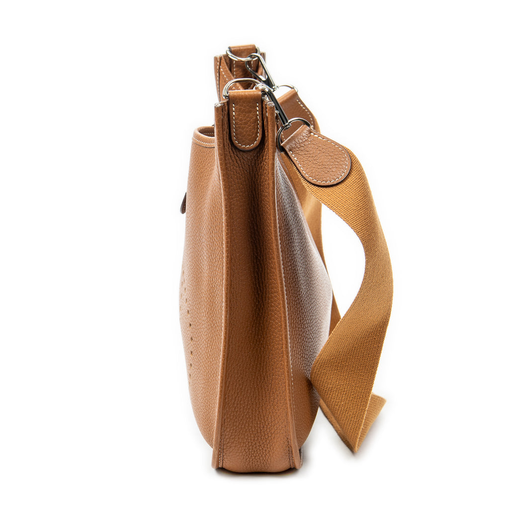 Bolso de Hombro Evelyne I PM Piel Clemence Color Oro