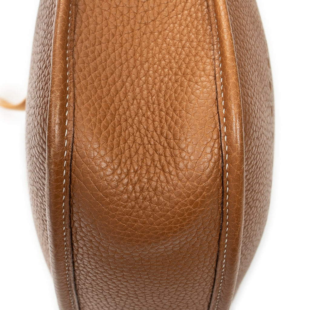 Bolso de Hombro Evelyne I PM Piel Clemence Color Oro