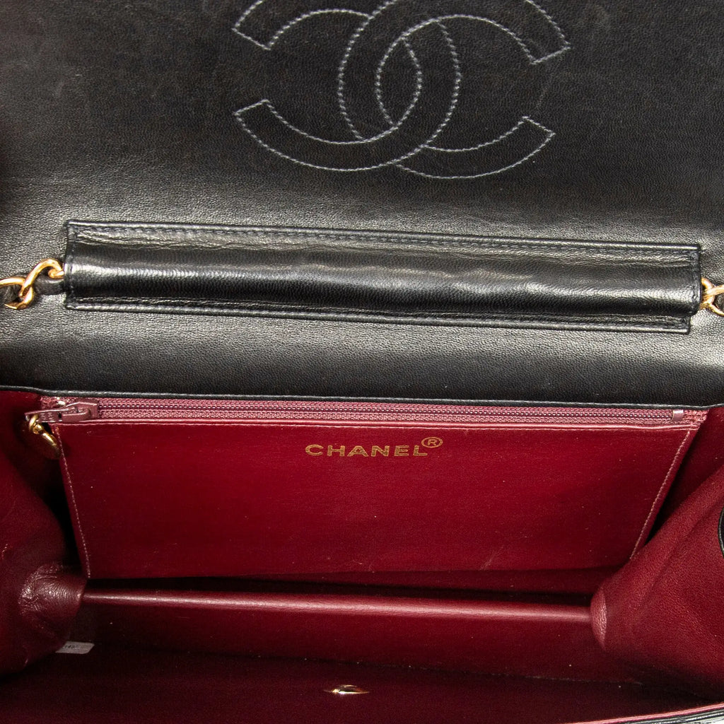 Bolso de hombro vintage con cierre de presión, solapa recta, piel de cordero acolchada negra
