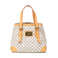 Bolso de Hombro Hampstead MM Damier Azur Color Marfil