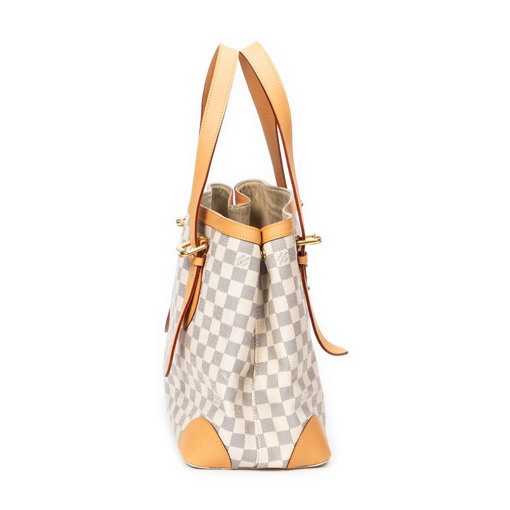 Bolso de Hombro Hampstead MM Damier Azur Color Marfil