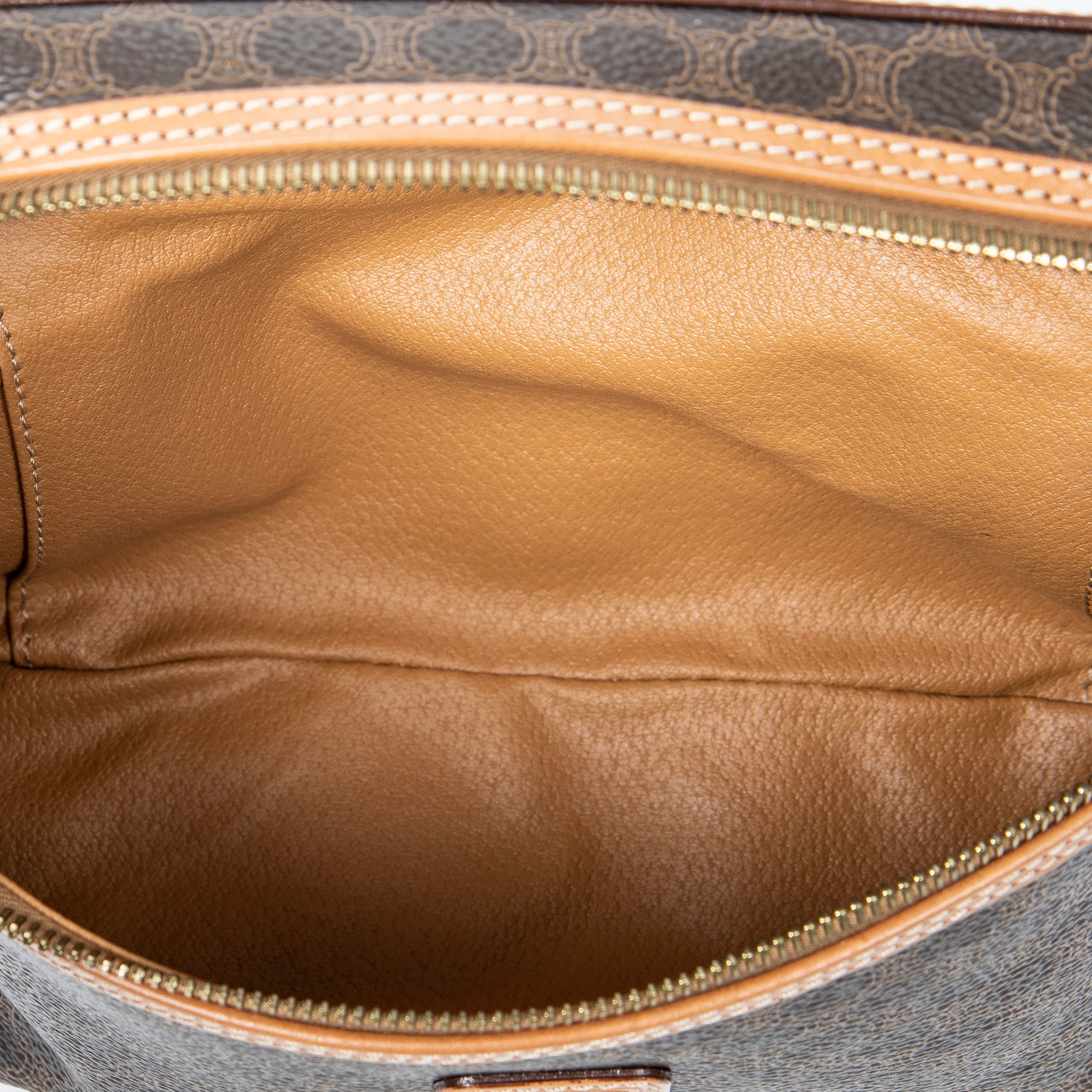 Bolsa de aseo con asa superior de lona recubierta de macadán marrón