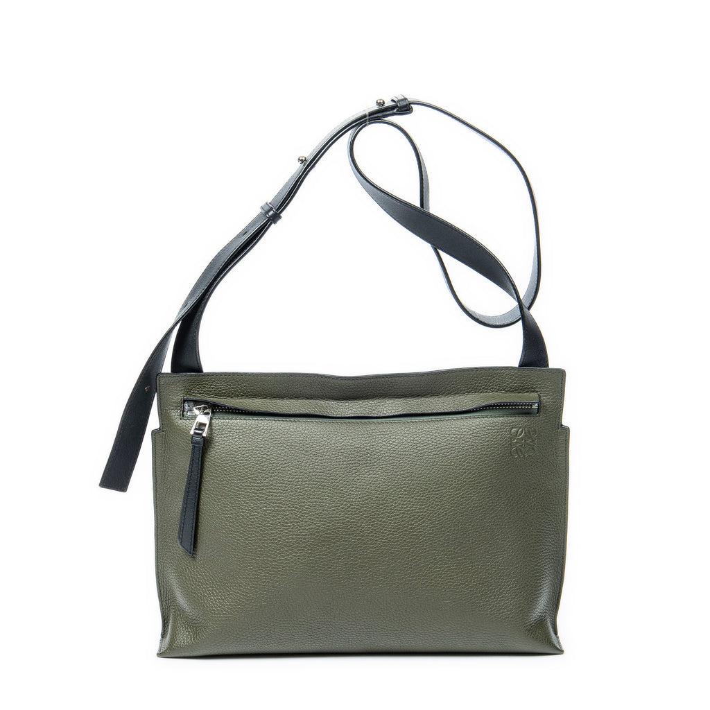 Shoulder Bag Medium T Messenger Green Grained Calfskin Leather
