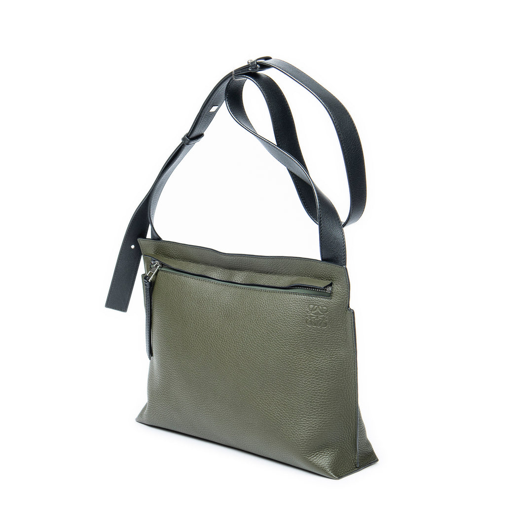Shoulder Bag Medium T Messenger Green Grained Calfskin Leather